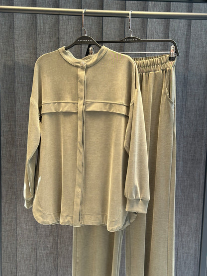 HAKİ GİZLİ DÜĞME DETAYLI HAKİM YAKA PANTOLON TAKIM