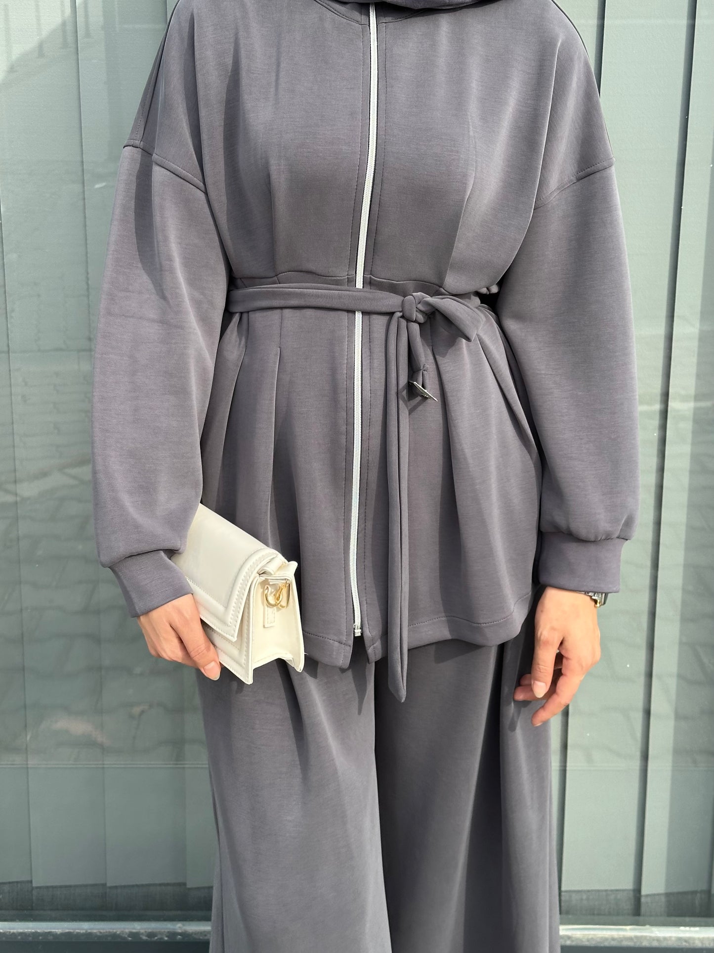 ANTRASİT PİLİSELİ KEMER DETAYLI PANTOLON TAKIM