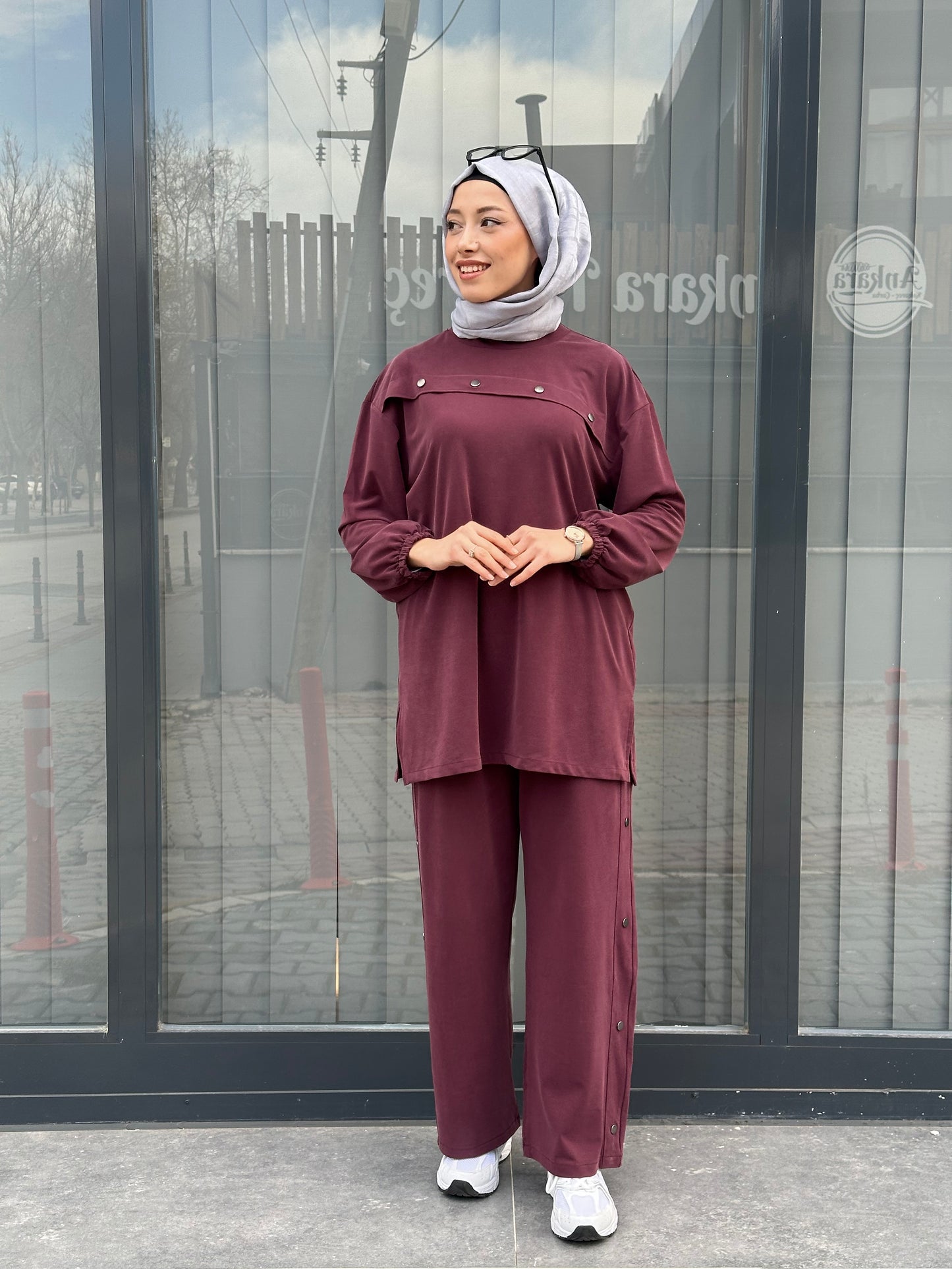 BORDO GÜMÜŞ DÜĞME DETAYLI PANTOLON TAKIM