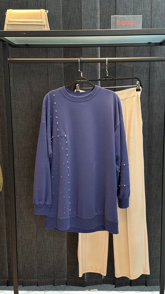 LACİVERT PARÇALI TAŞLI SWEAT