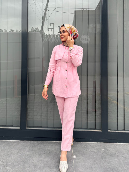PEMBE ÖNDEN DÜĞMELİ PANTOLON TAKIM