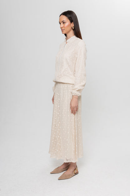 BEJ DANTEL DETAY ETEKLİ TAKIM