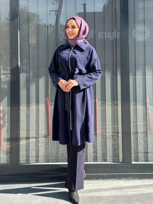 LACİVERT KENDİNDEN KEMERLİ KAP