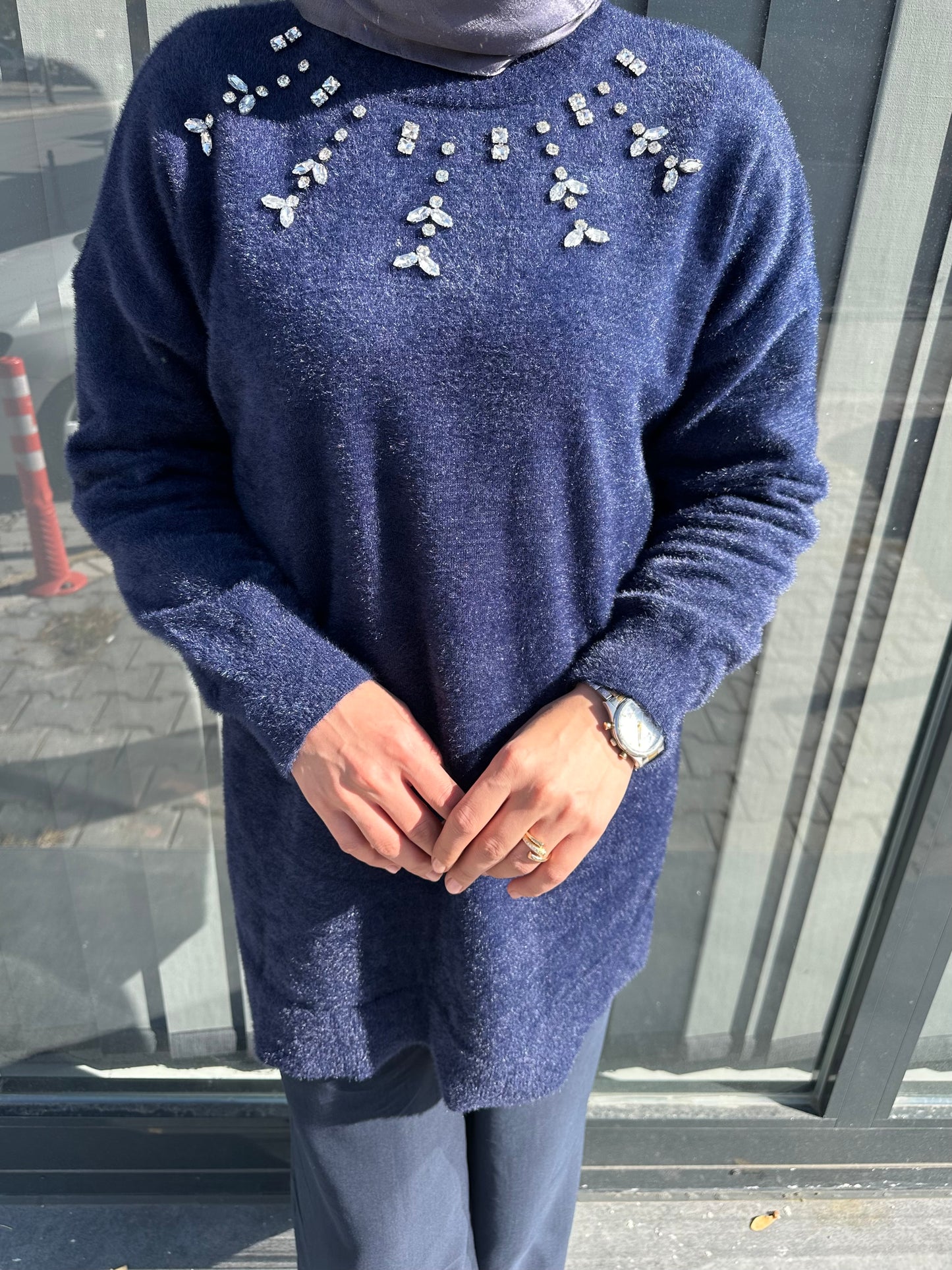 LACİVERT ÖNÜ TAŞLI ANGORA KAZAK