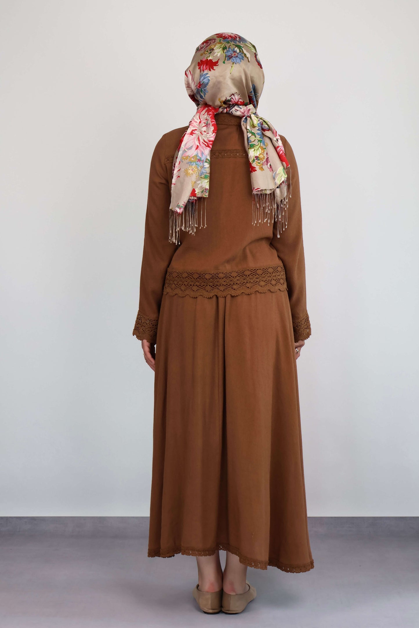 CAMEL GÜPÜR DETAYLI ETEKLİ TAKIM