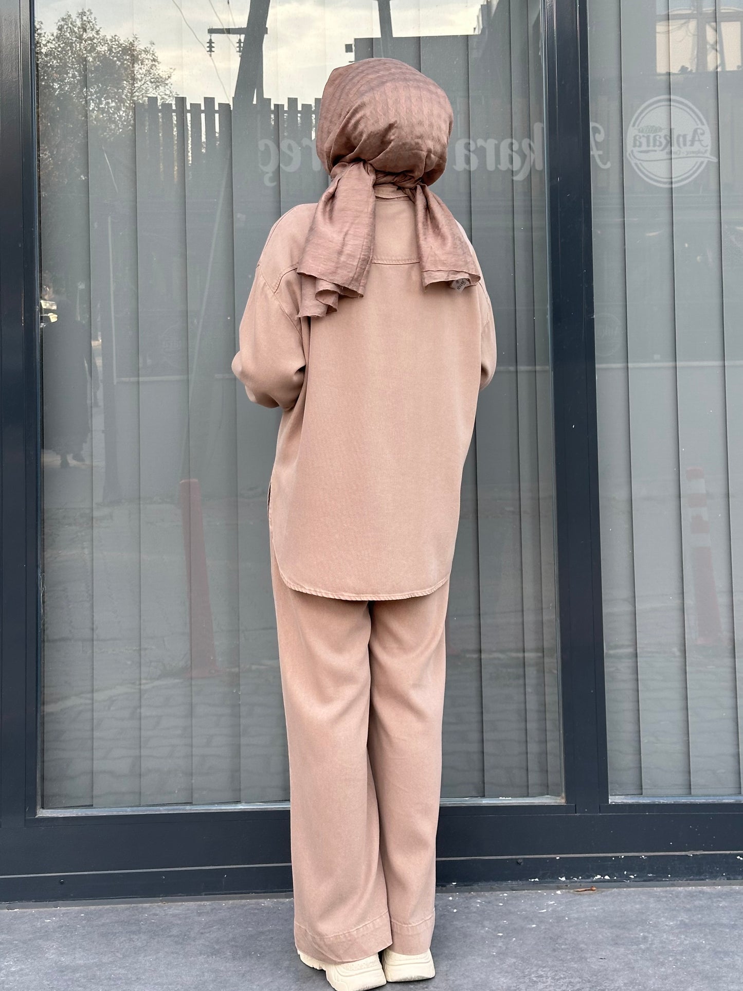 VİZON GÖMLEKLİ PANTOLON TAKIM