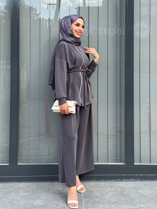 ANTRASİT PİLİSELİ KEMER DETAYLI PANTOLON TAKIM