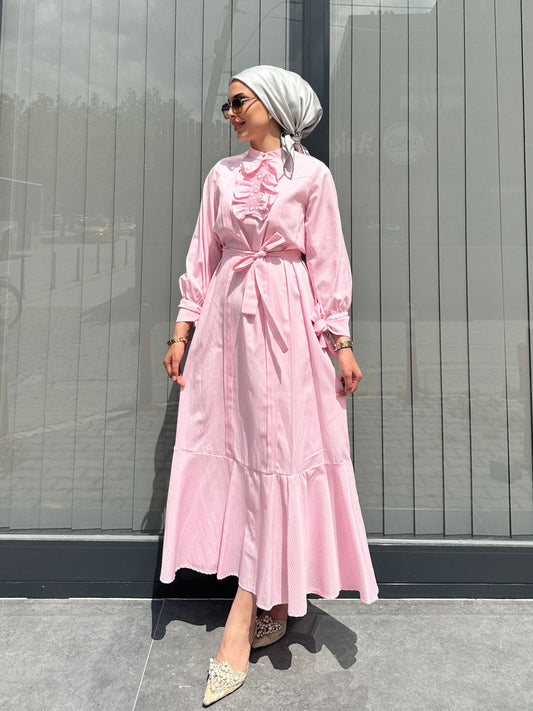 PEMBE KURDELE DETAY ÇİZGİLİ ELBİSE