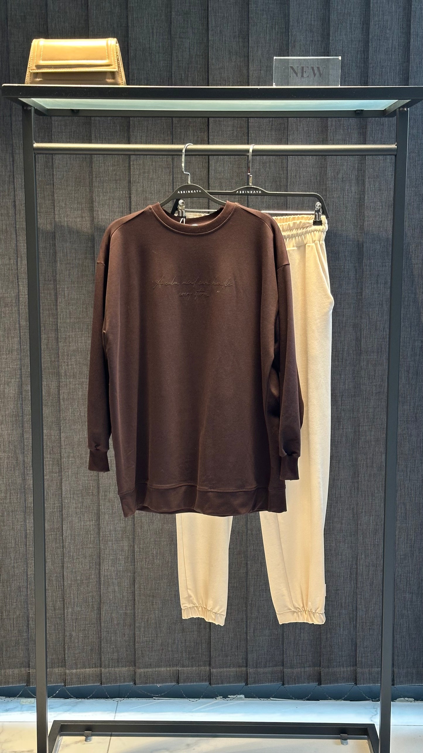 KAHVE PARLAK TANATON BASKILI BASİC SWEAT