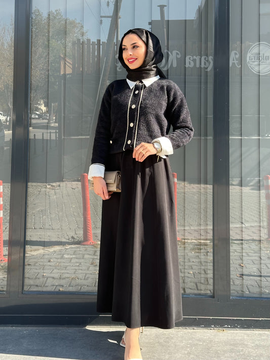 SİYAH BİSİKLET YAKA SİM DETAYLI ANGORA HIRKA