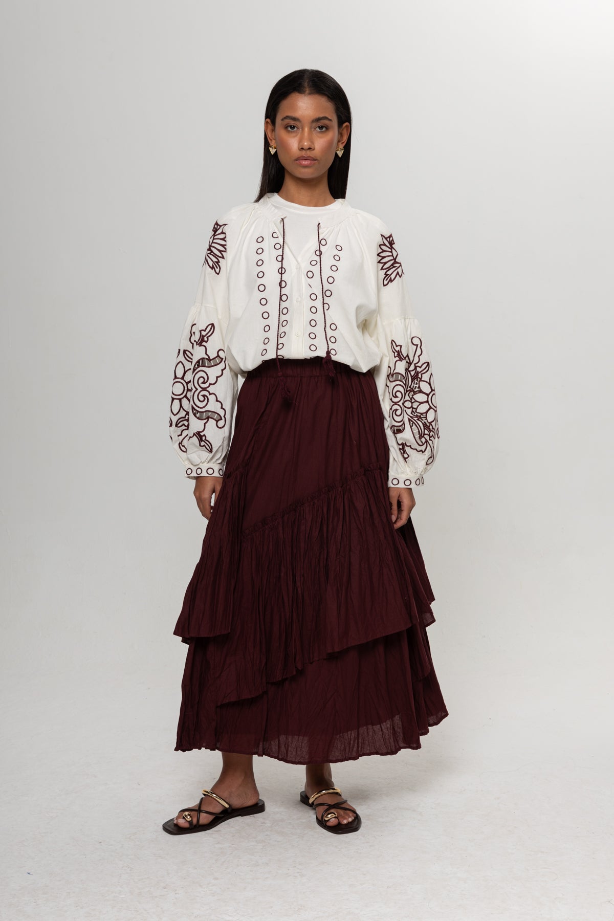 BORDO KRAŞLI KAT KAT ETEK