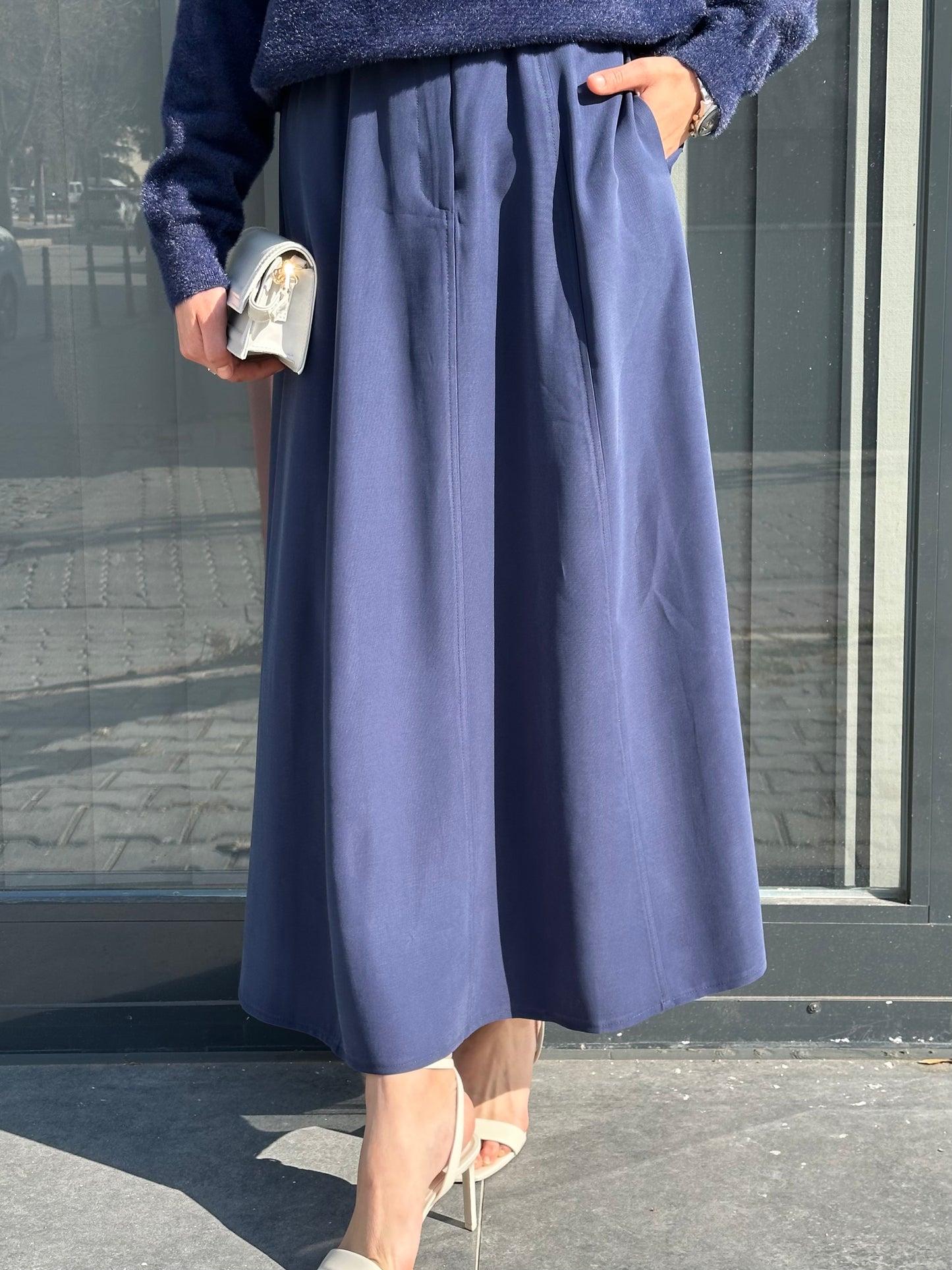 LACİVERT KEMERLİ GENİŞ ETEK