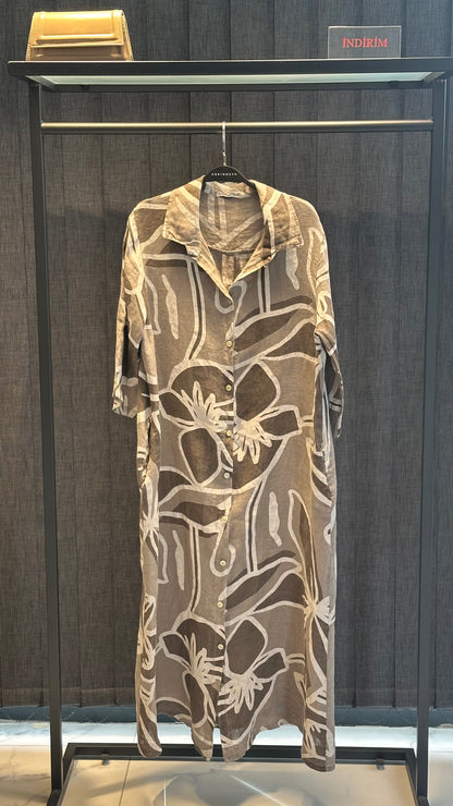 KAHVERENGİ TASARIM DESEN UZUN KETEN ELBİSE