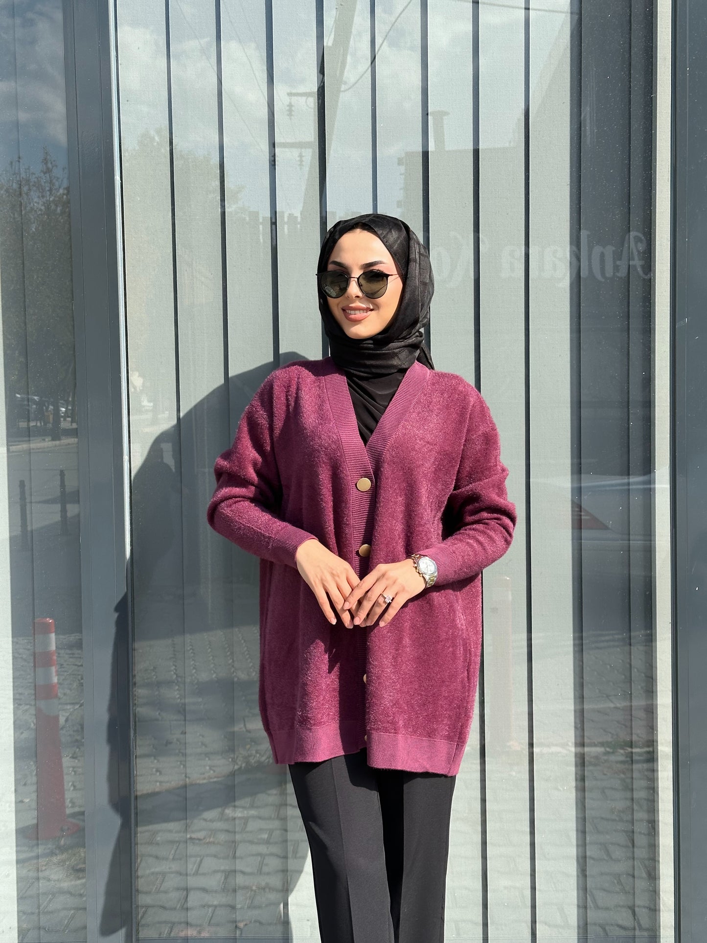 MÜRDÜM ÖNDEN DÜĞMELİ ANGORA HIRKA